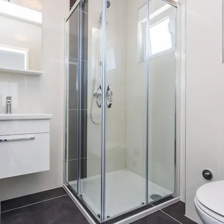 Bernardeta 1 3* Baška